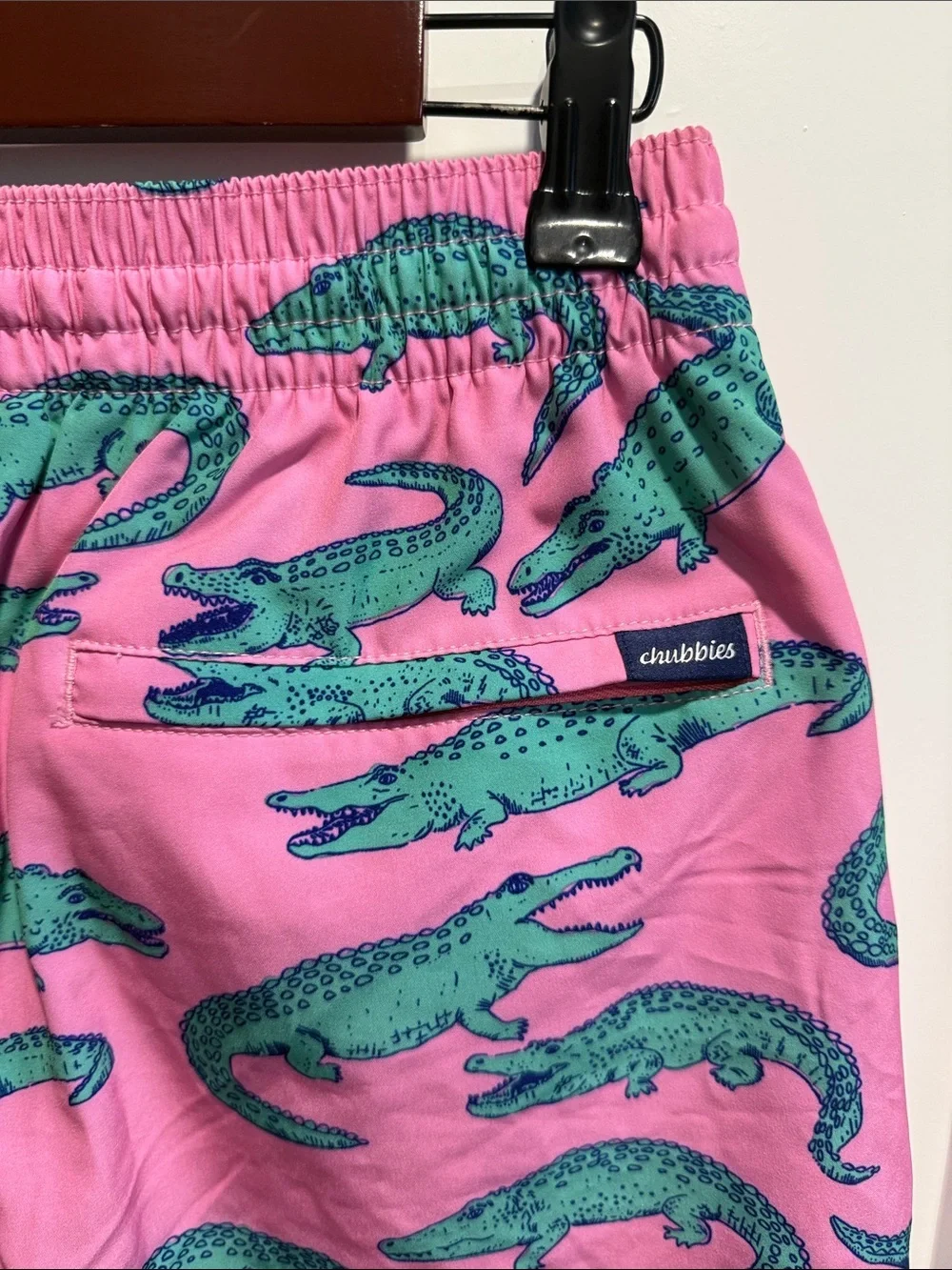Men’s 5.5in Alligator Lined Chubbies Size Small EUC